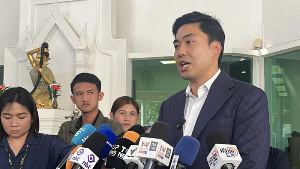 'มติประชาธิปัตย์' งดออกเสียง โหวต 'โสภณ' นั่งประธานสภาฯ