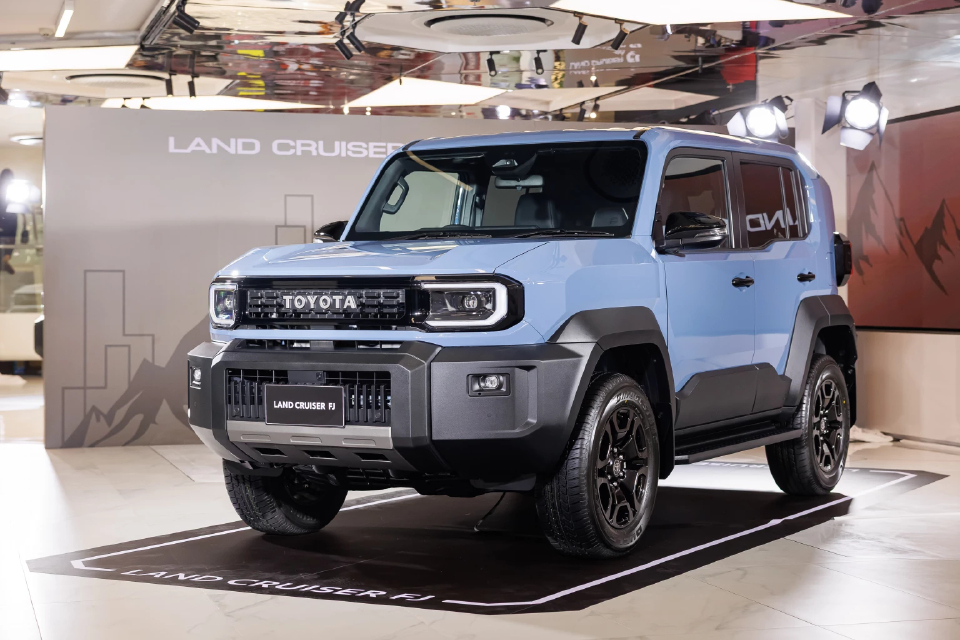 โตโยต้า Land Cruiser FJ ผลิตไทย สู้ศึกรถ Boxy เคาะ 1,269,000 บาท