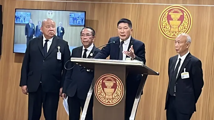 'กมธ.พลังงาน' แนะ 'รัฐบาล' ใช้กม.คุมเข้มห้ามกักตุนน้ำมัน