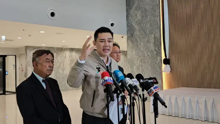 ยื่นผู้ตรวจฯ ชงศาล รธน.ฟัน 'อนุทิน' ส่อละเว้น ปมน้ำมันขาดแคลน