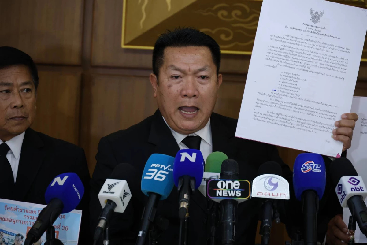 กังขา 'อนุทิน' ใช้สิทธิ์ไหน นั่งเครื่องหลวง บินเปิดงาน MotoGP