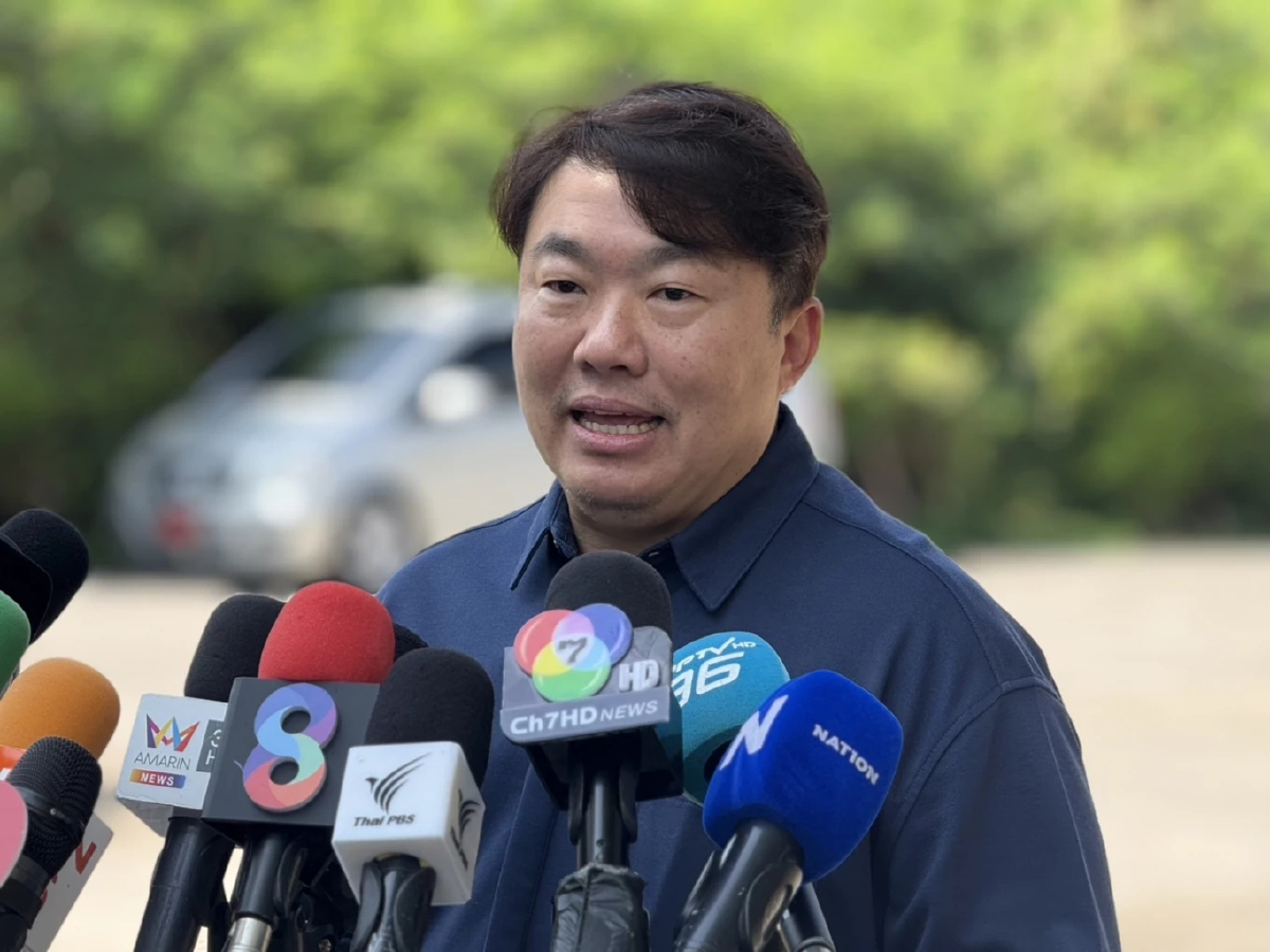 ’สิริพงศ์‘ ซัดการเมืองโบราณ โยง ’บ้านใหญ่อังคสกุลเกียรติ‘ รับงานรัฐ