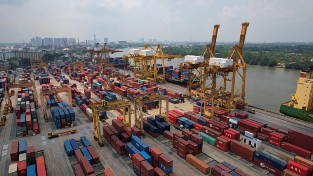 กทท.คงอัตราค่าภาระและค่าบริการท่าเรือ ยังจับตาผลกระทบตะวันออกกลาง