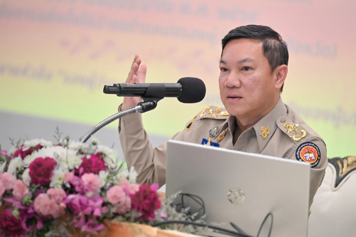 ปลัด มท.ติวเข้ม 'รองผู้ว่าฯป้ายแดง' ชูคติทำงานให้รองเท้าสึก