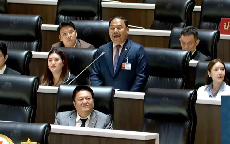 'ณัฐชา' ปูด เรือประมงรับขนน้ำมันเถื่อน เข้าโรงกลั่นฟันกำไร