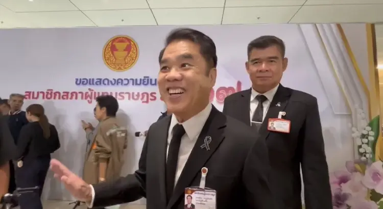 'สุริยะ' ปัดข่าว นั่ง รมว.เกษตรฯ แทน 'ธรรมนัส' ขอสื่อฯ รอความชัดเจน