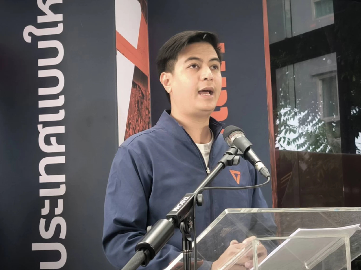 'ไอติม' เมิน ปชป.งดออกเสียงโหวต ปธ.สภา ทำงานฝ่ายค้านต้องเคารพกัน