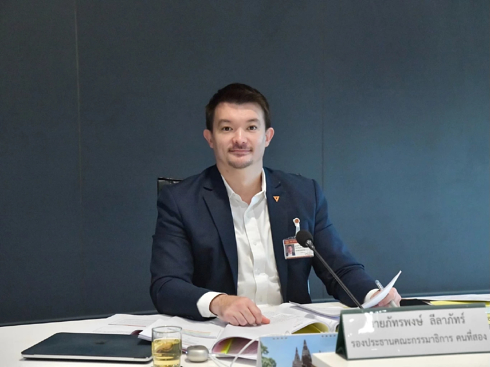 สส.ปชน.ซัดรัฐบาล ขึ้นราคาน้ำมัน 6 บาท แก้วิกฤติไร้ ปชช.ในสมการ