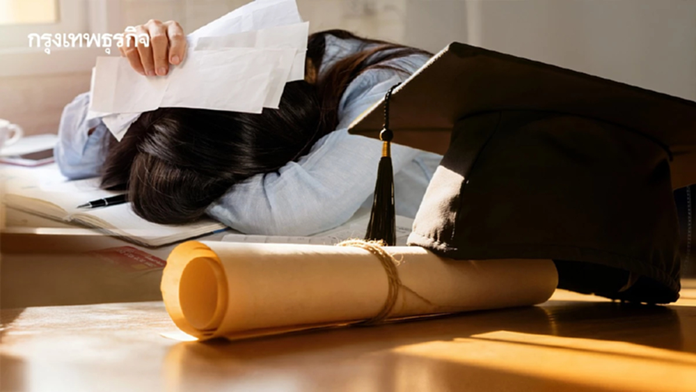 เด็กจบใหม่เป็นหนี้ แถมไม่มีงานทำ? วิกฤติปริญญาไร้ค่าลามทั่วโลก