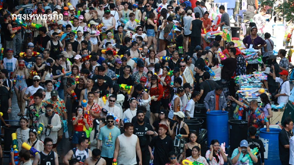 สรุปสงกรานต์ 69 กทม. คนพุ่งเกือบ 5 ล้าน! สยามฯ แชมป์คนเล่นน้ำสูงสุด