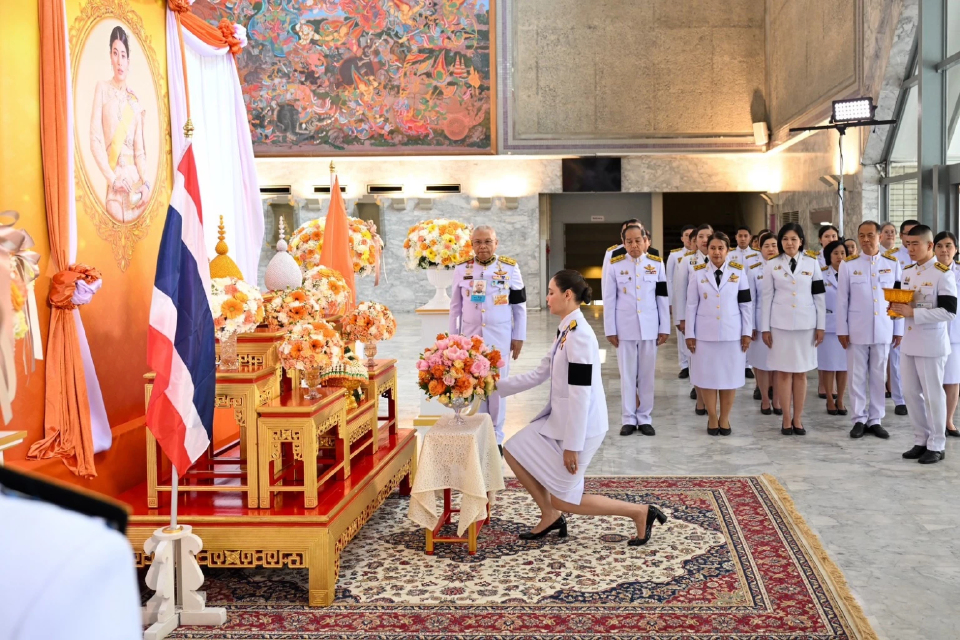เจ้าฟ้าสิริวัณณวรีฯ โปรดเกล้าฯ พระราชทานแจกันดอกไม้ แสดงความยินดี 'ซาบีดา'