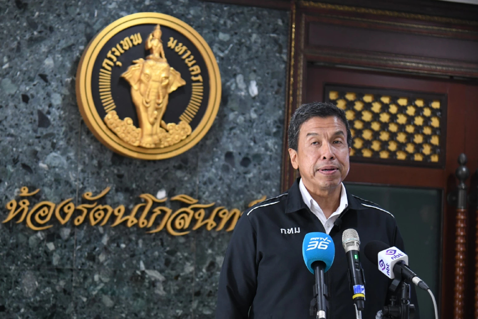 ผู้ว่าฯ กทม.ยันฝุ่นเหนือไม่กระทบเมืองหลวง หนุน พ.ร.บ.อากาศสะอาด