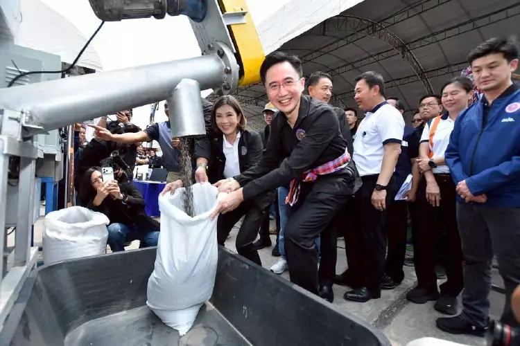 โครงการสู้วิกฤติปุ๋ยแพง "ปุ๋ยสั่งตัดเพื่อ (เกษตรกร) ไทย" ผลงานวิจัย วว.