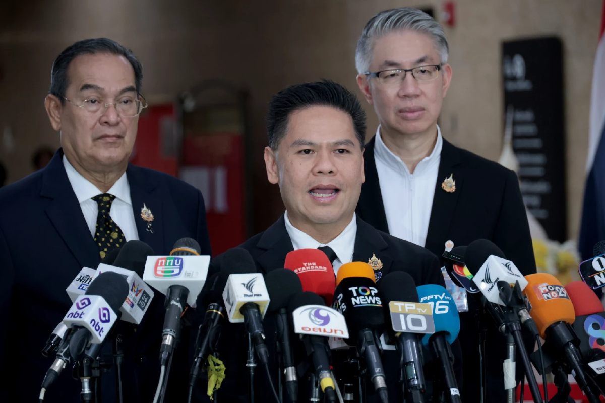 'วราวุธ' กระตุ้นการรีไซเคิล ชวนพกกระบอกน้ำส่วนตัว ลดขาดเม็ดพลาสติกนำเข้า