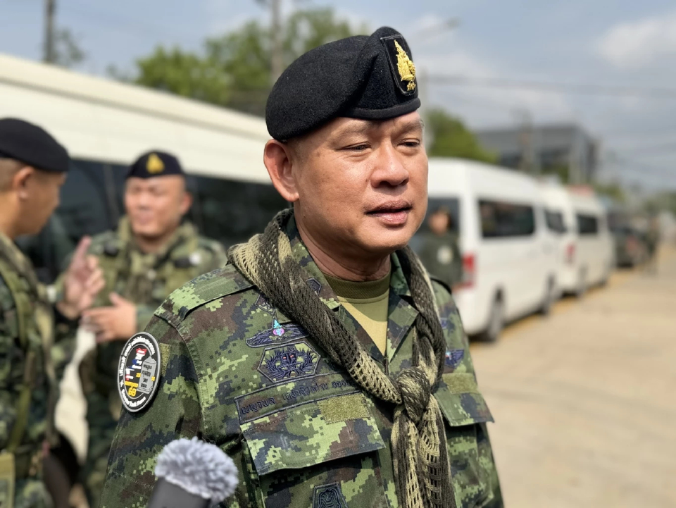 'ผบ.กกล.บูรพา' พร้อมรื้อ  'คลองน้ำใส' หลังกัมพูชาถมดินหวังเปลี่ยนเขตแดน