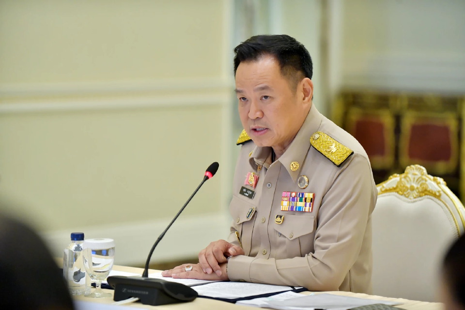 นายกฯถก 4 หน่วยงานวางกรอบงบปี 70 ขับเคลื่อนเศรษฐกิจภายใต้ความผันผวนโลก