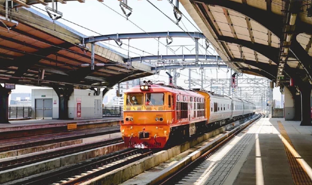 รฟท. ยันไม่ขึ้นค่าตั๋วรถไฟ แม้น้ำมันพุ่ง จ่อชงรัฐช่วยอุ้มต้นทุน