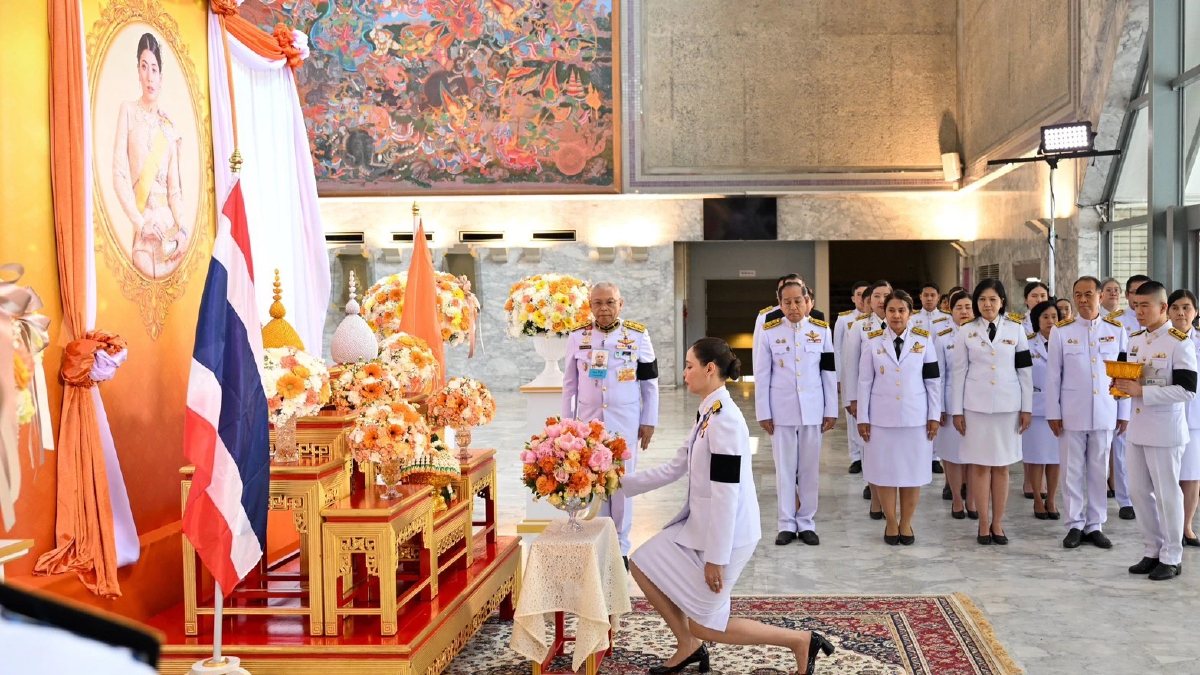 เจ้าฟ้าสิริวัณณวรีฯ โปรดเกล้าฯ พระราชทานแจกันดอกไม้ แสดงความยินดี 'ซาบีดา'