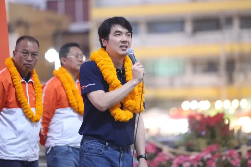 'ปิยบุตร' ลั่นประหลาดสุดในโลก ร่าง กม.ไม่เคยเข้าสภา ล้มล้างได้ไง