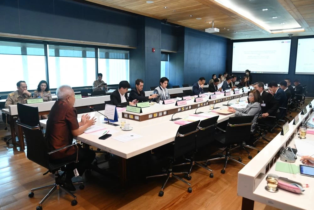 'โสภณ' หารือแบ่งโควตา 'ปธ.กมธ.' แต่ไม่ลงตัว จ่อนัดใหม่21เม.ย.