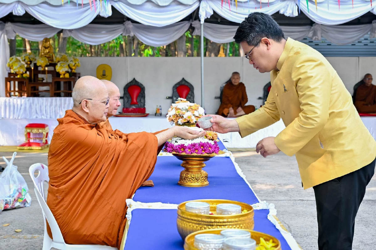 สงกรานต์ 2569 สืบสานประเพณี ทำบุญตักบาตรสรงน้ำพระ เสริมสิริมงคล