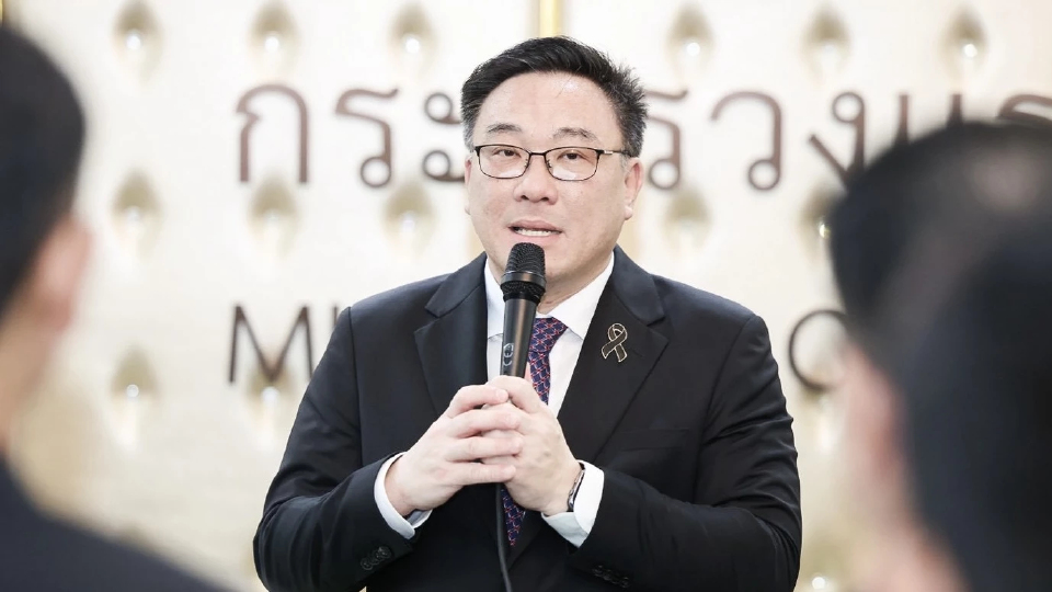 ‘จุลพันธ์’ เผย เพิ่มสิทธิทันตกรรมไม่จำกัด หนุนค่ารากฟันเทียมรายละ17,500