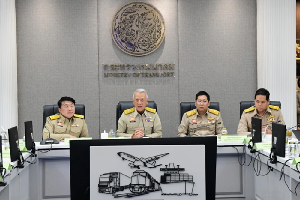 'พิพัฒน์' แบ่งงาน 3 รัฐมนตรี สั่งเดินหน้าโครงการ Quick Win