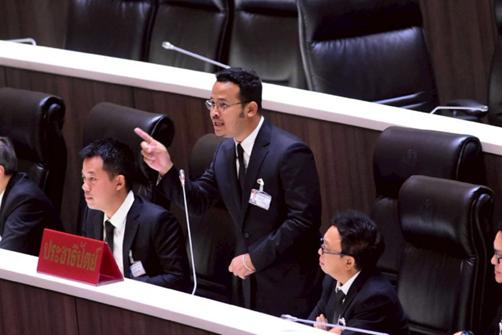 'จูรี' ทวงค่าเยียวยาน้ำท่วมหาดใหญ่ หลังชาวบ้านรอ 5เดือนแล้ว