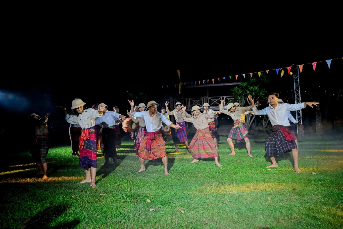 รื้อฟื้นการละเล่นโบราณที่สาบสูญ 150 ปี คืนศิลป์ ให้แผ่นดินอีสาน