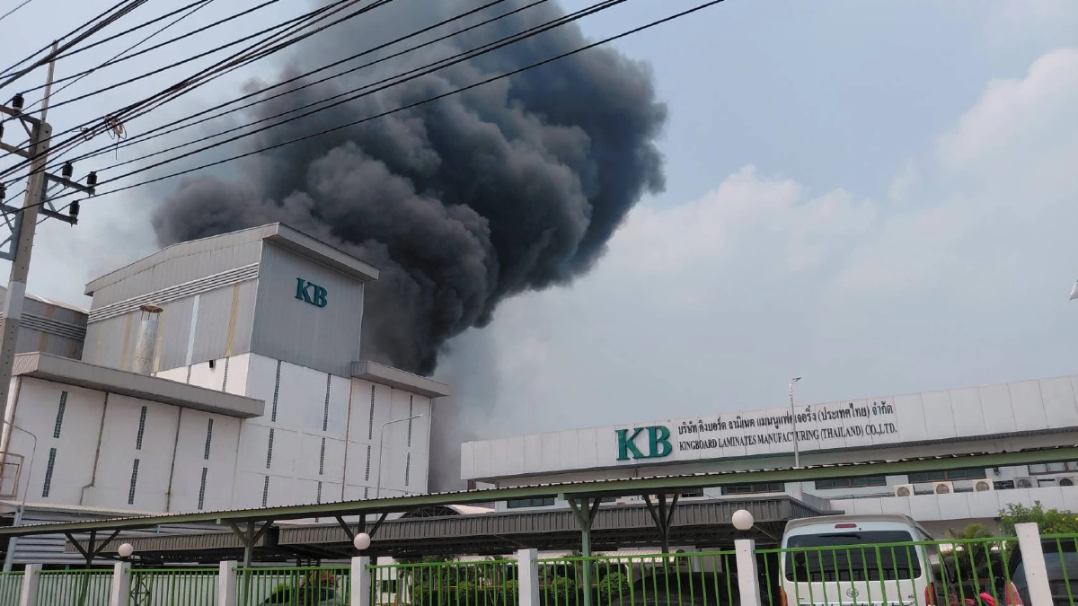 ไฟไหม้โรงงานนิคมโรจนะ อยุธยา พนักงานนับร้อยหนีตายอลหม่าน