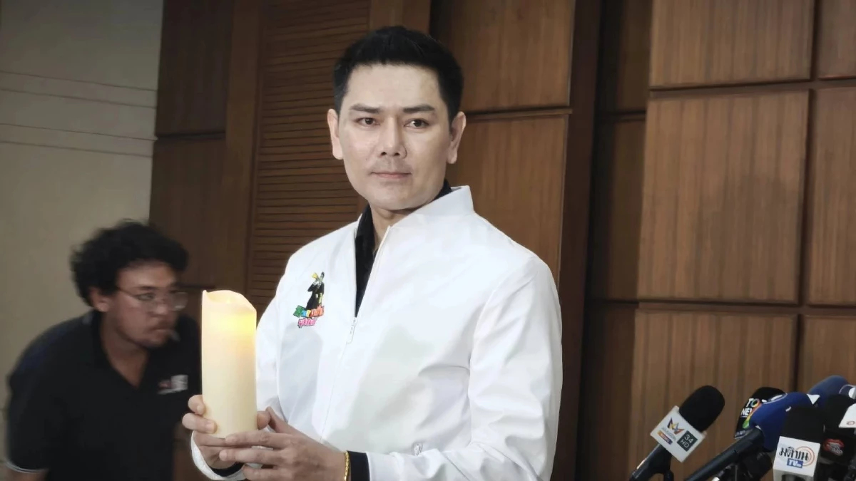 ร้องผู้ตรวจฯ ชงศาล รธน.เอาผิดรัฐบาล ไม่ลดค่ากลั่น ทำน้ำมันแพง