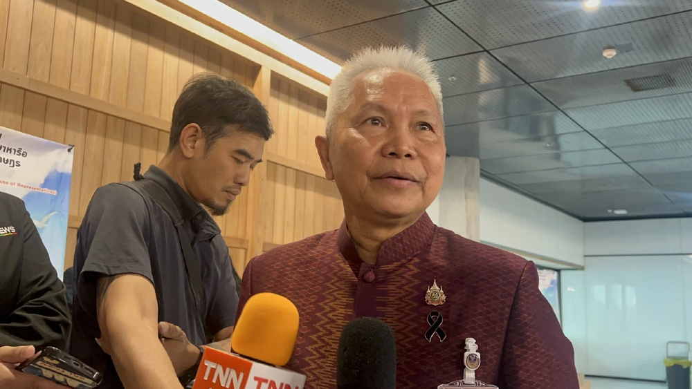 'โสภณ' เผยรอตรวจสอบคุณสมบัติ 'เท้ง' ก่อนเสนอตั้ง ผู้นำฝ่ายค้าน