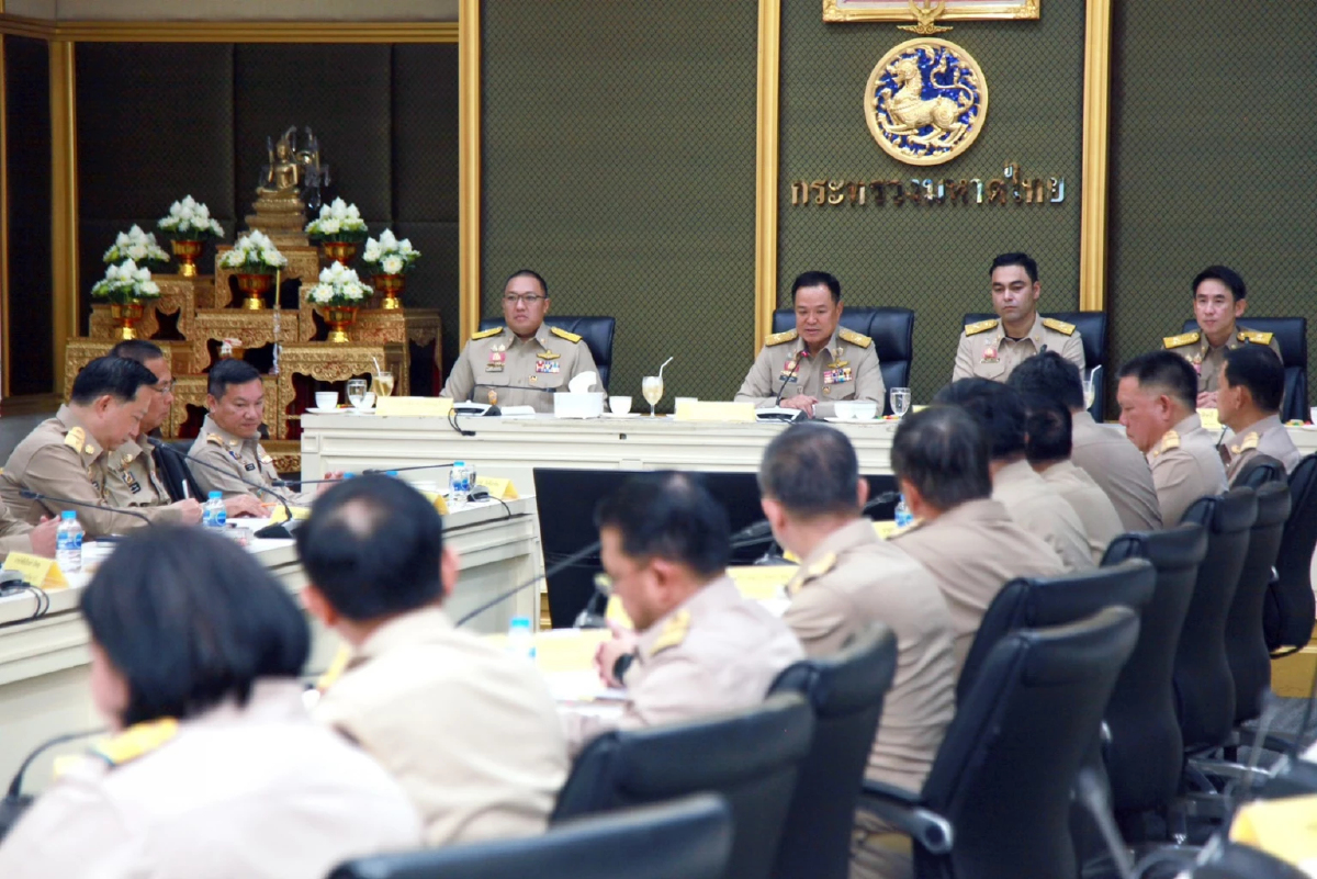 มท.1 มอบนโยบาย 'บิ๊กมหาดไทย' ทำงานเต็มที่ ปรับรูปแบบ Work from home