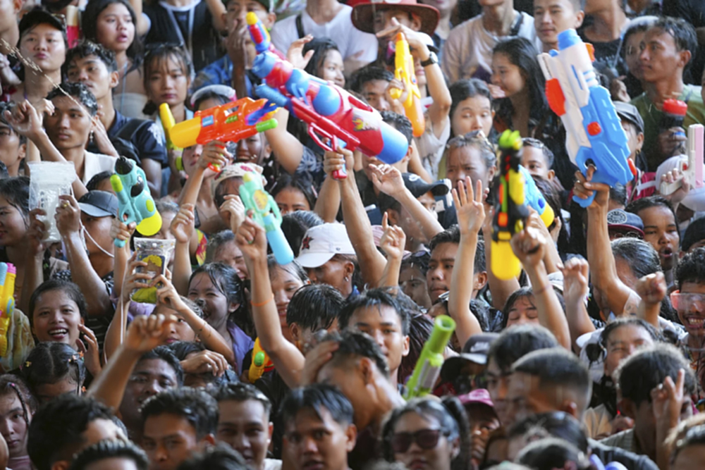 ททท. ปลื้ม ‘สงกรานต์ 2569’ คึกคักทั่วไทย นักท่องเที่ยวท่วมท้น เงินสะพัด 3 หมื่นล้าน