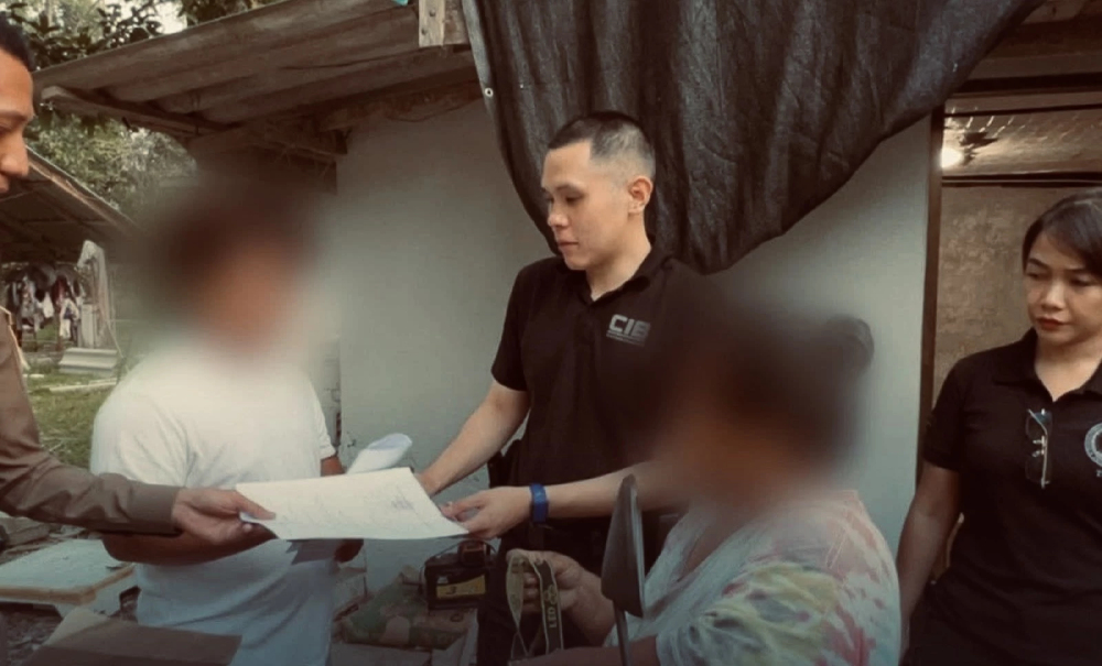 บริษัทฉาวเอี่ยวฟอกเงิน 4 พันล้าน บุกจับสุราษฎร์ธานี ลูกพาแม่ซวย