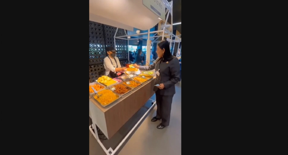 'วรงค์' พาทัวร์ห้องจำหน่ายอาหารให้ 'สส.' วันแรก บอกหมดยุคกินฟรี