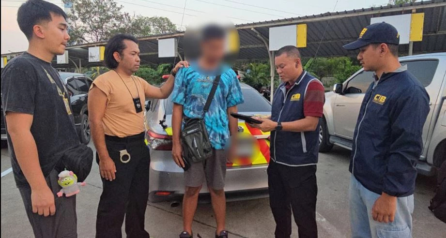 ตุ๋นลงทุนบริษัทดัง หลอกกู้เงินเสียหายอื้อ บุกจับหนุ่ม 3 หมายจับ