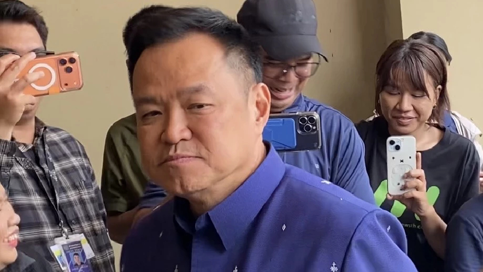 ‘อนุทิน’ ปัดตอบขึ้นVat10% จ่อหารือ กู้5แสนล้าน กระตุ้นเศรษฐกิจ