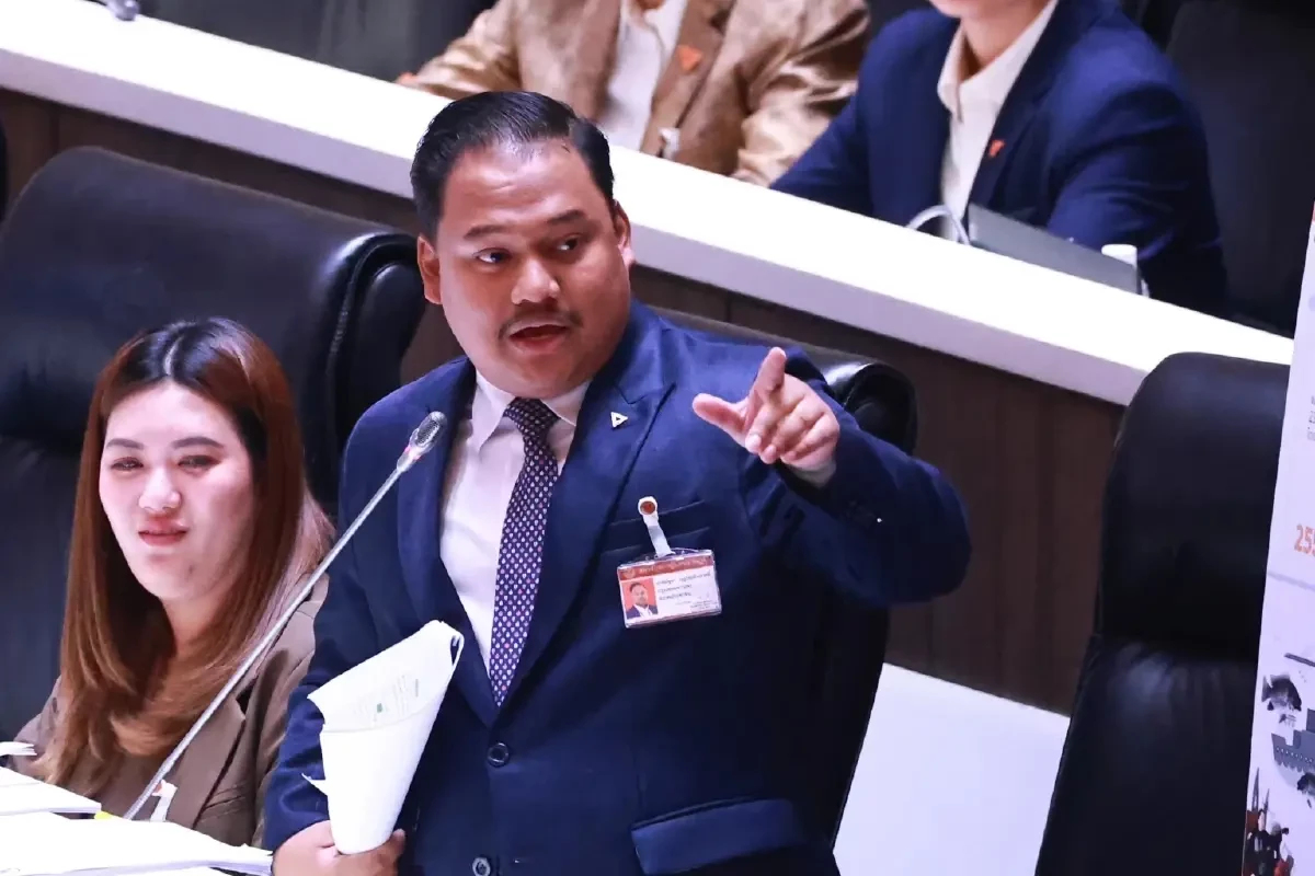 'ณัฐชา' จี้ 'พิพัฒน์' ตอบปม 'เสี่ยตือ' เตือนระวังรัฐบาลอายุสั้น