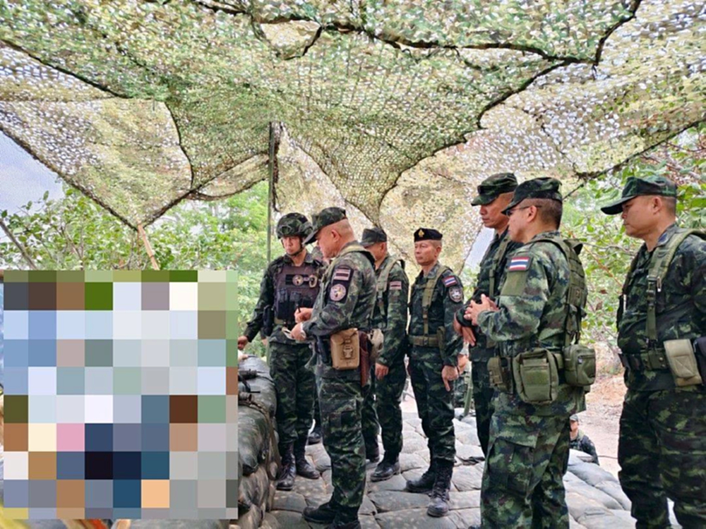แม่ทัพภาค 2 ตรวจชายแดนไทย-กัมพูชา ย้ำกำลังพลคือหัวใจ