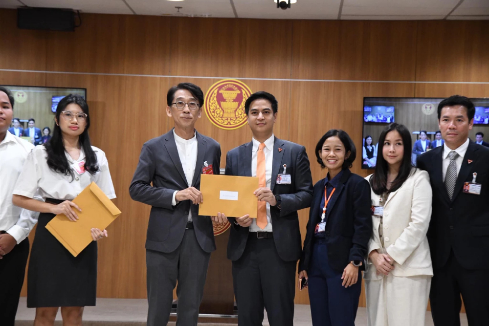 'ไอติม' ลุยปรับปรุง กม.เลือกตั้ง - ชงตั้ง กมธ.ตรวจเลือกตั้ง 69