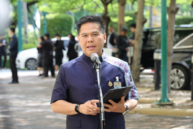 'วราวุธ' โชว์มาตรการ 3 มิติ SME D Bank ช่วยผู้ประกอบการเข้าถึงแหล่งทุน 9 พันล้าน เงินทุนหมุนเวียน 4.1 หมื่นล้าน