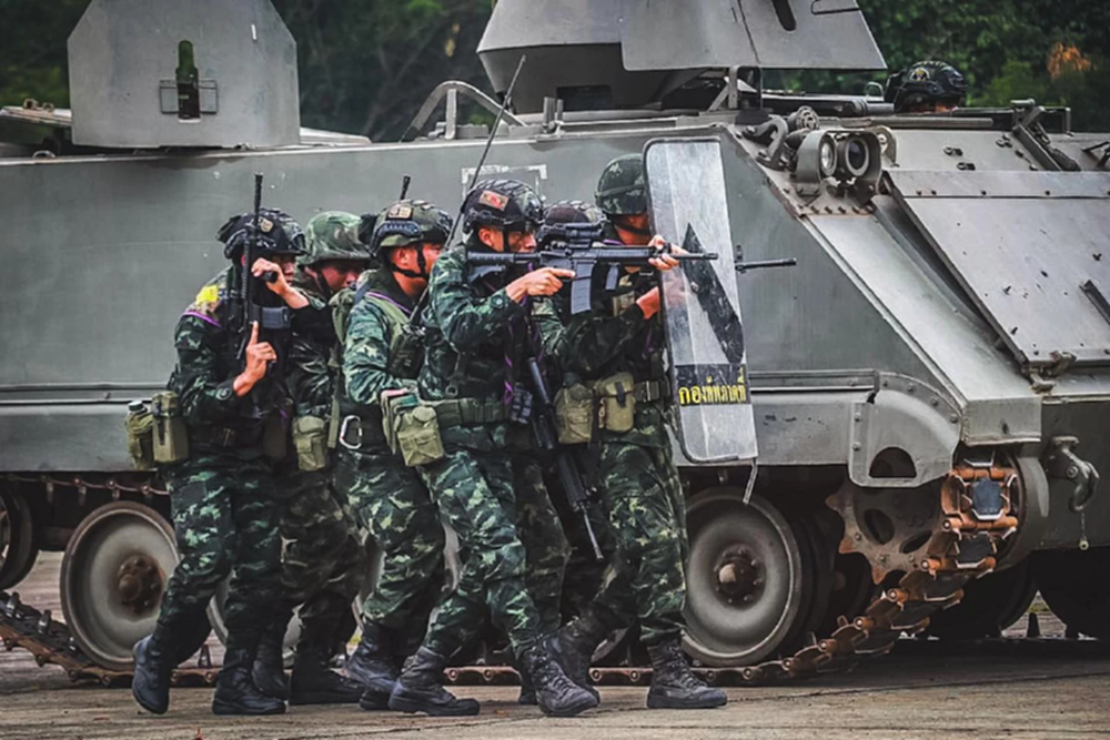 กองทัพภาคที่ 2 ตรวจสภาพความพร้อมรบ เช็กหน่วยเคลื่อนที่เร็ว