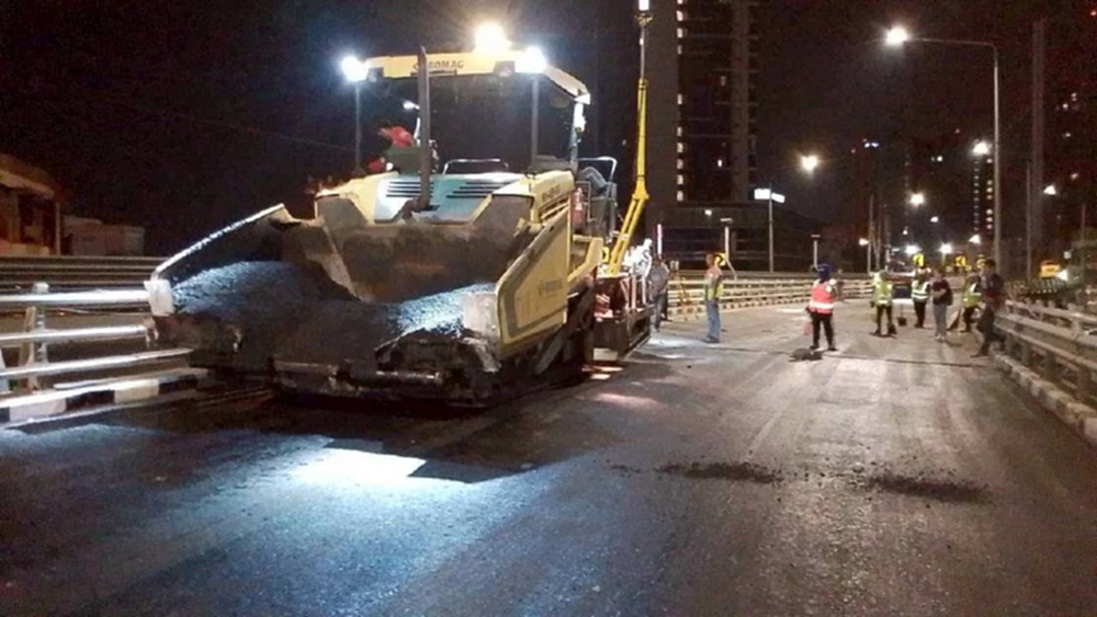 ครั้งแรกในไทย! กทม.ใช้ระบบ 3D ปูถนนสะพานข้ามแยก แก้ปัญหาน้ำขัง
