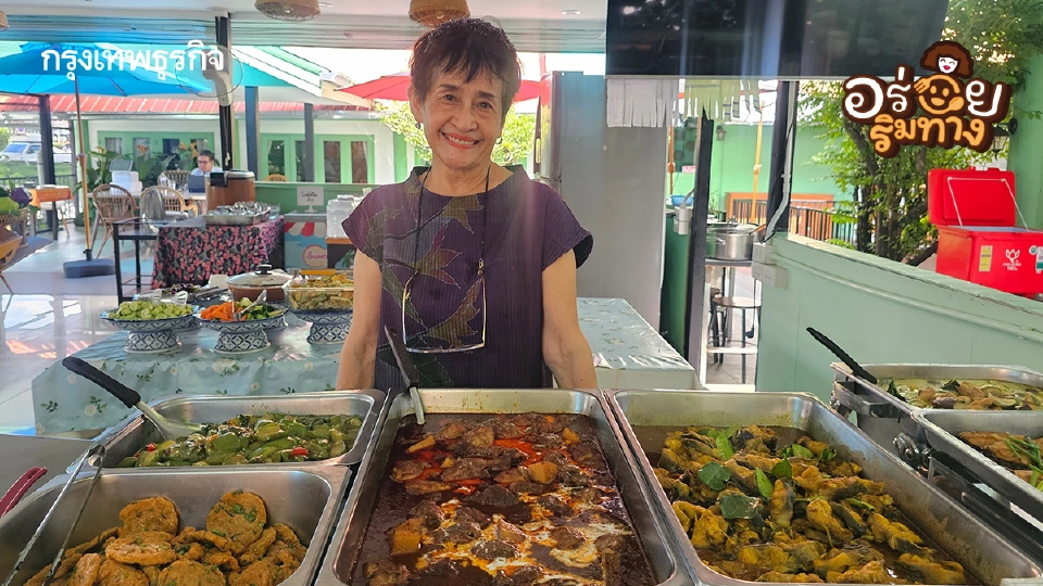 ‘บุฟเฟ่ต์ข้าวแกง' อร่อยคุ้ม 159 บาท ที่ 'ร้านครัวกลางกรุง'