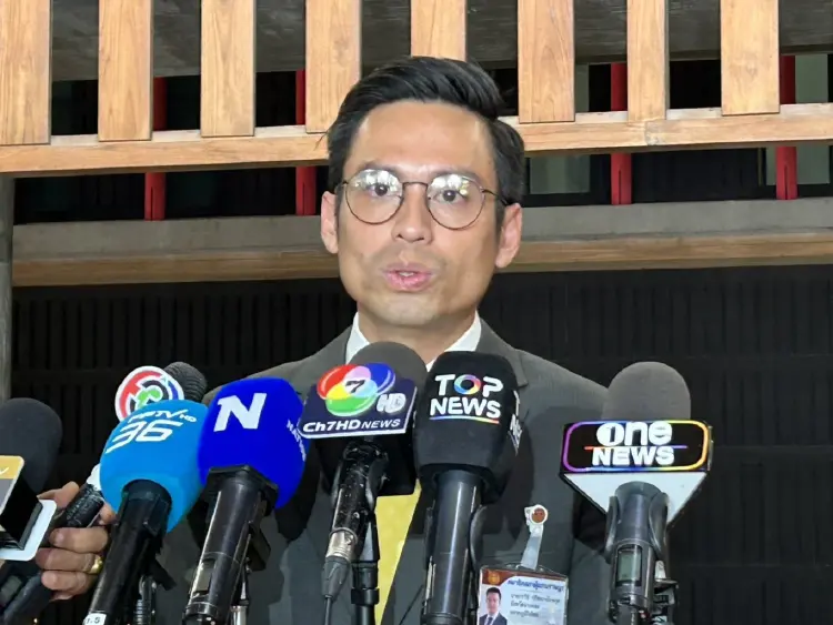 'ปธ.วิปรัฐบาล' เชื่อเสถียรภาพยังรัฐบาลมั่นคง หลัง ทักษิณ พ้นคุก
