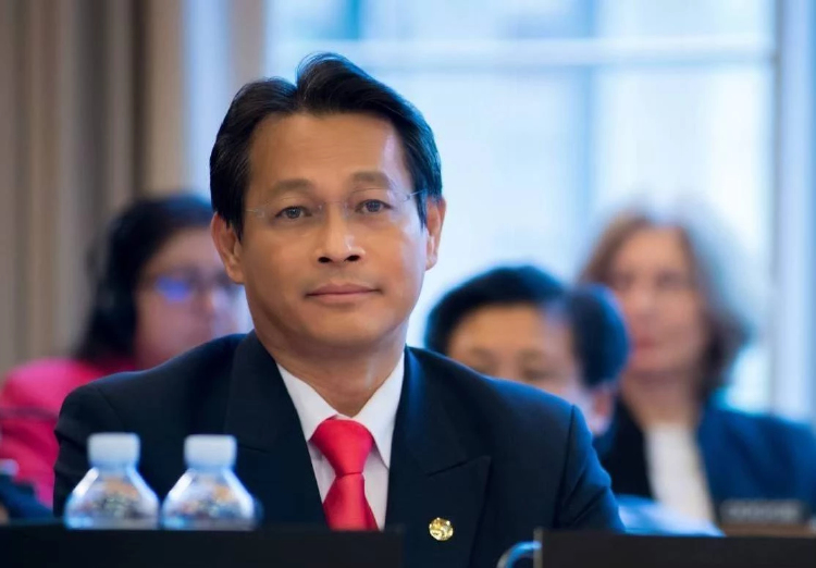 'อดีตรมว.คลัง' แนะ 'รัฐบาล' ชะลอแลนด์บริดจ์ เพื่อลุยรถไฟไทย-จีน