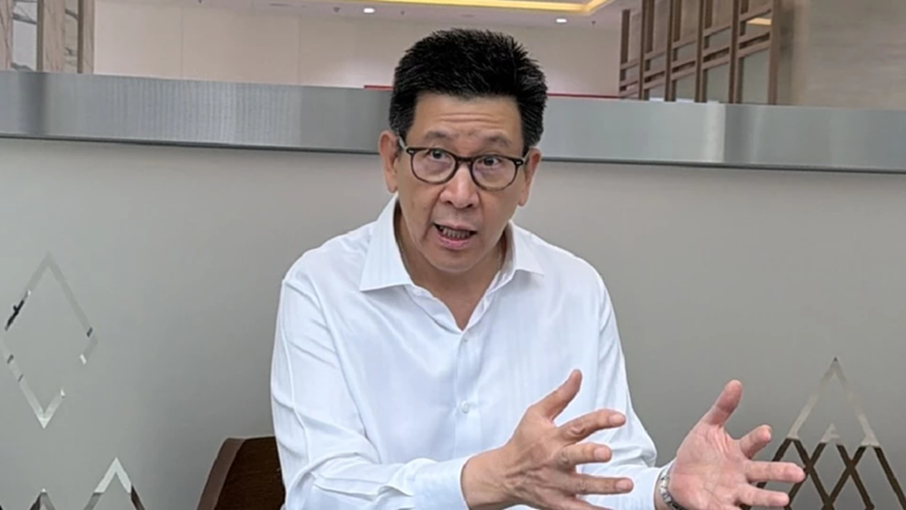 ‘เอกนิติ’ หวั่นไทยเผชิญวิกฤติค่าครองชีพ ย้ำความจำเป็นกู้เงิน