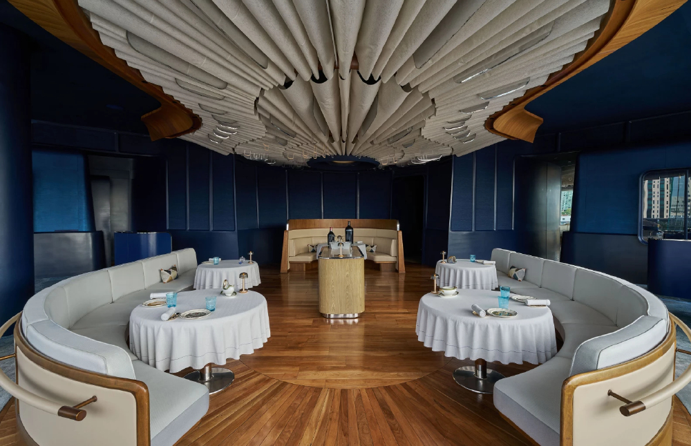 Blue by Alain Ducasse คว้า 2 รางวัลใหญ่จาก Tatler Best Thailand 2026 ชูมาตรฐานไฟน์ไดนิ่งระดับโลก