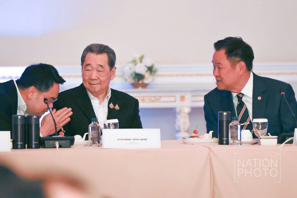'เจ้าสัวธนินท์' เสนอนายกฯ แก้ปัญหาน้ำ พลิกเศรษฐกิจ ปลุกพลังน้ำมันบนดิน